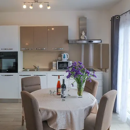 Apartment Petar