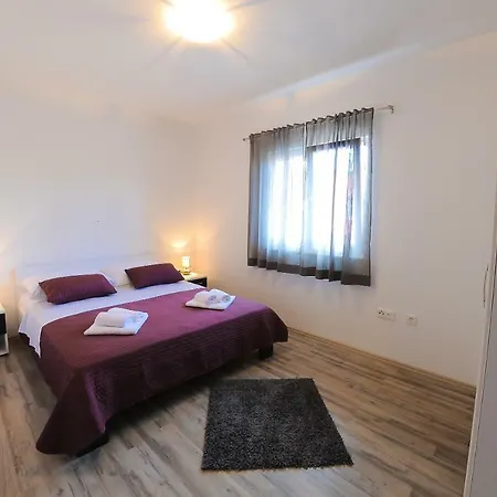 Apartment Petar *